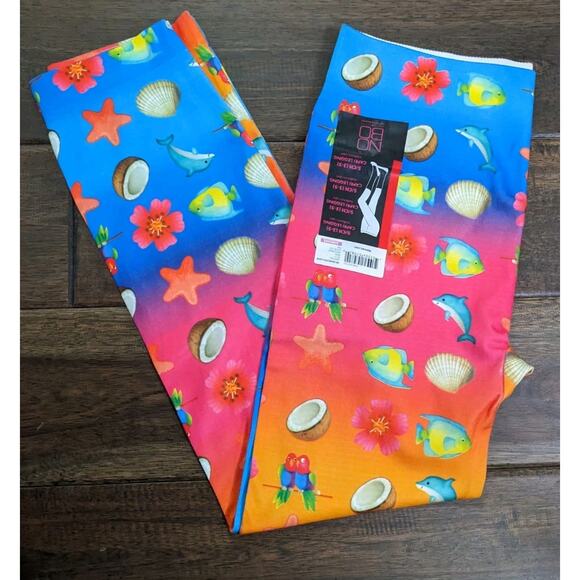 S mall 3 5 No Boundaries Colorful Capri Leggings Coconut Beach Shells Dolphin - Picture 8 of 8